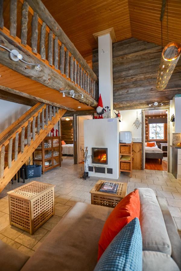 Yllaeshilla Cottage Äkäslompolo Eksteriør billede